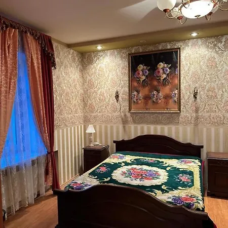 Elegant In The Center Apartment *