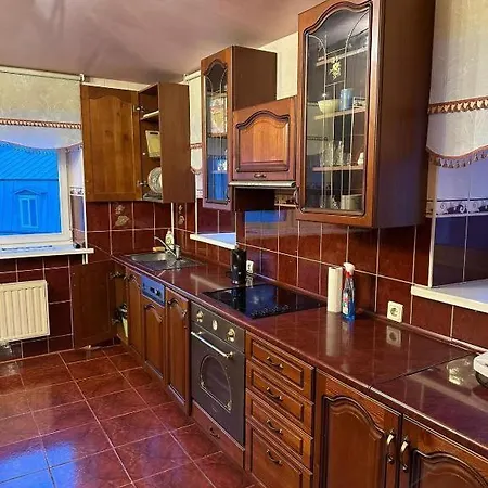 Elegant In The Center